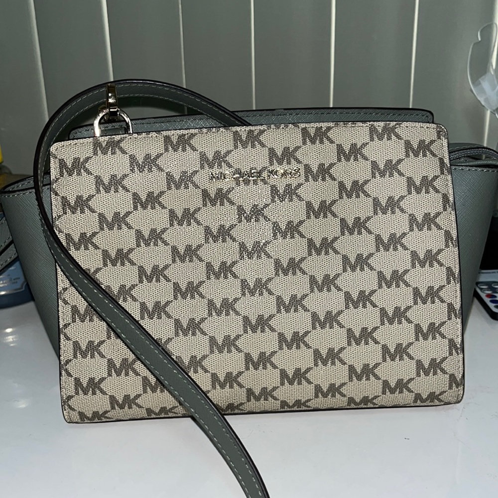 Mk purse